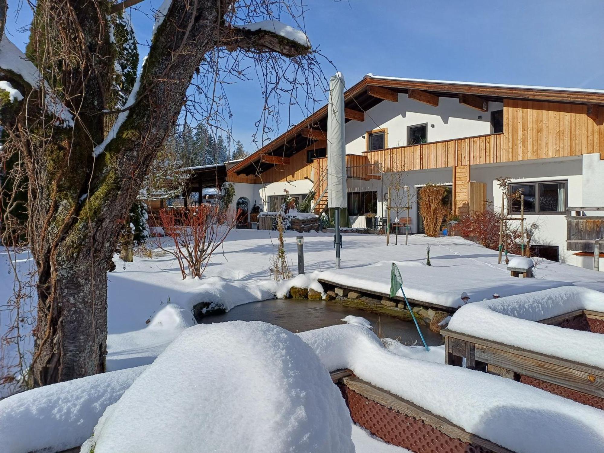 Landhaus Almdorf Hotel Sankt Johann in Tirol Exterior photo